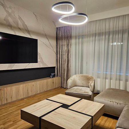 Adav Luxus Apartment Visoko Eksteriør bilde