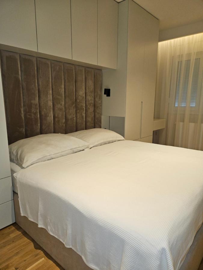 Adav Luxus Apartment Visoko Eksteriør bilde